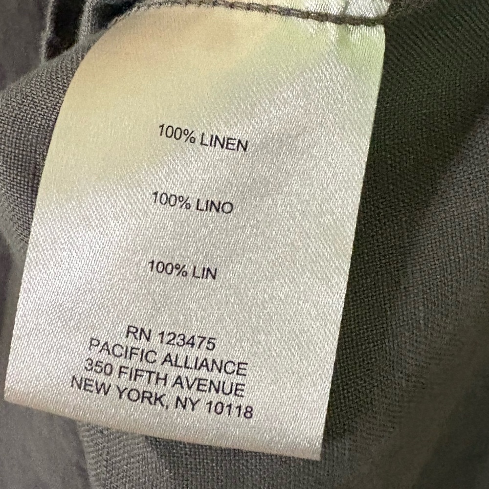 Ellen Tracy-Linen blouse. Size small. Gray with gold tassel/zipper. Gorgeous EUC - Picture 13 of 15